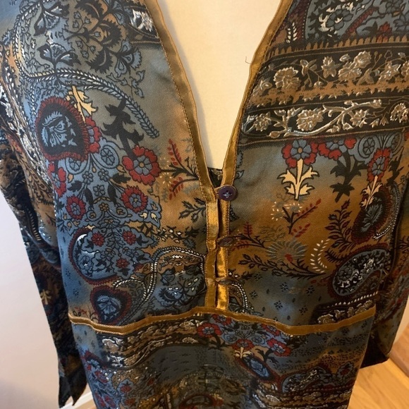 Monroe & Main geometric floral tunic, size XL - Picture 3 of 6